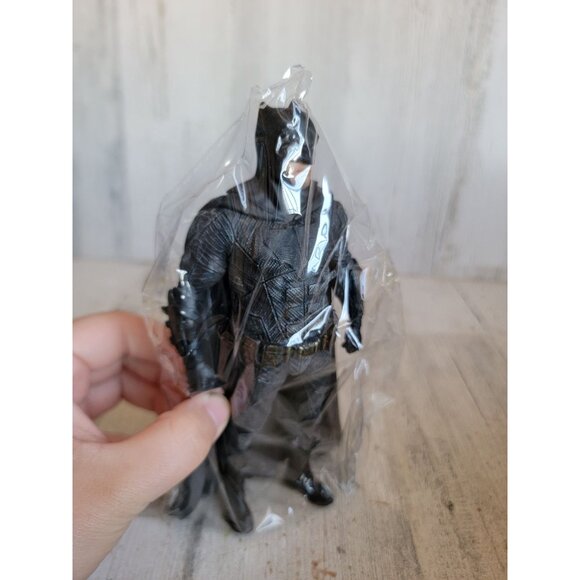 Realistic Justice League Batman action figure home decor collectible - Picture 3 of 10